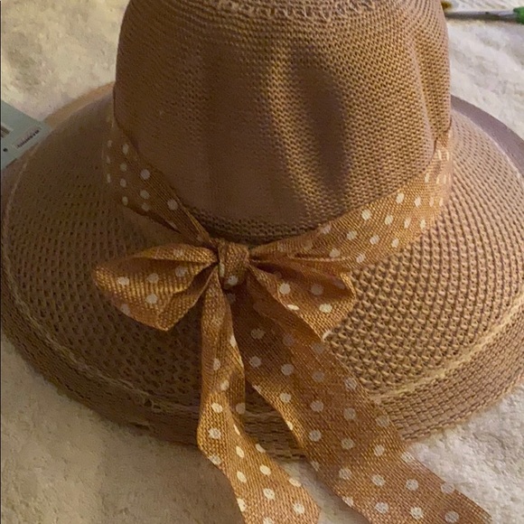 Hat - Picture 2 of 4